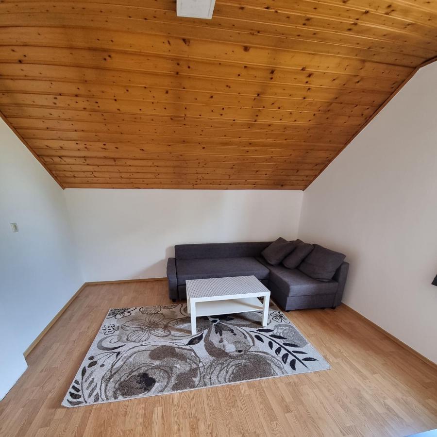 Kiki Privatne Sobe, Zagreb Airport Apartment Велика Горица Екстериор снимка